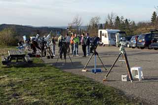 Das Gelnde fllt nach Westen hin leicht ab